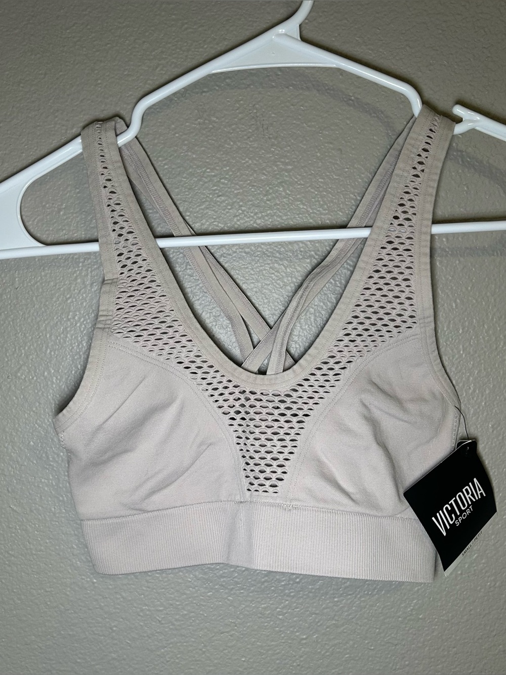 NEW Victoria’s Secret Mesh Seamless Strappy Back Sports Bra Women’s Size Small